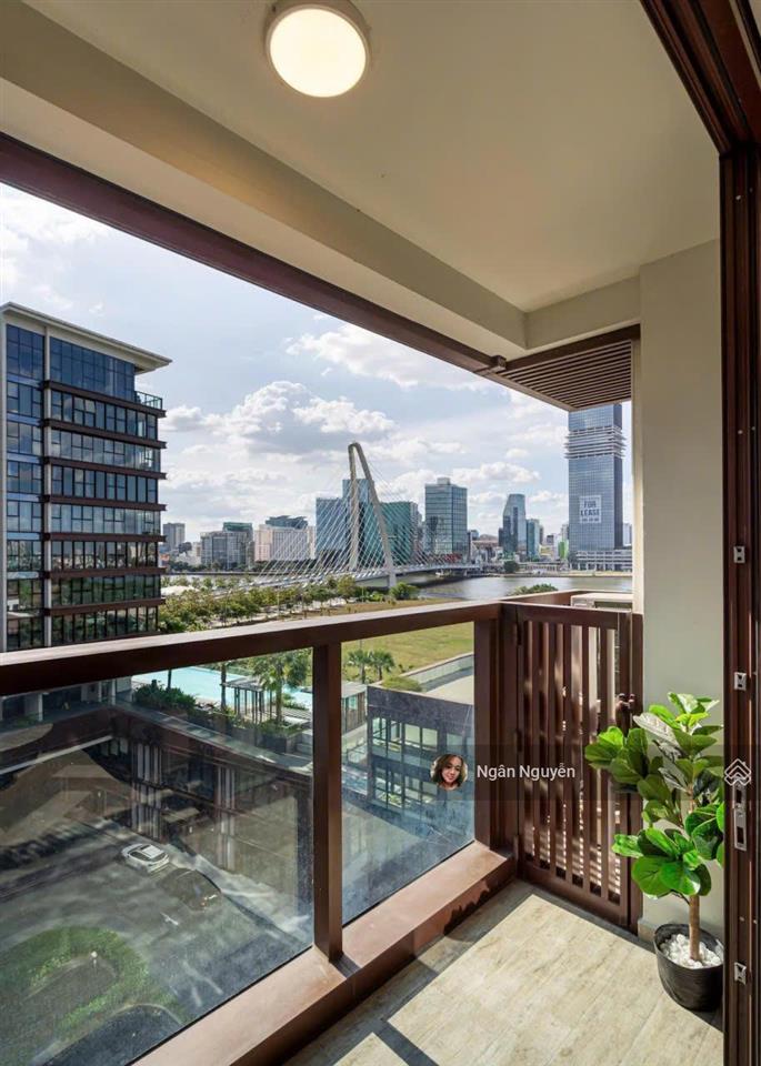 Bán căn hộ the galleria 1pn50m2, full nội thất, view cầu bason + công viên, giá 16.2 tỷ