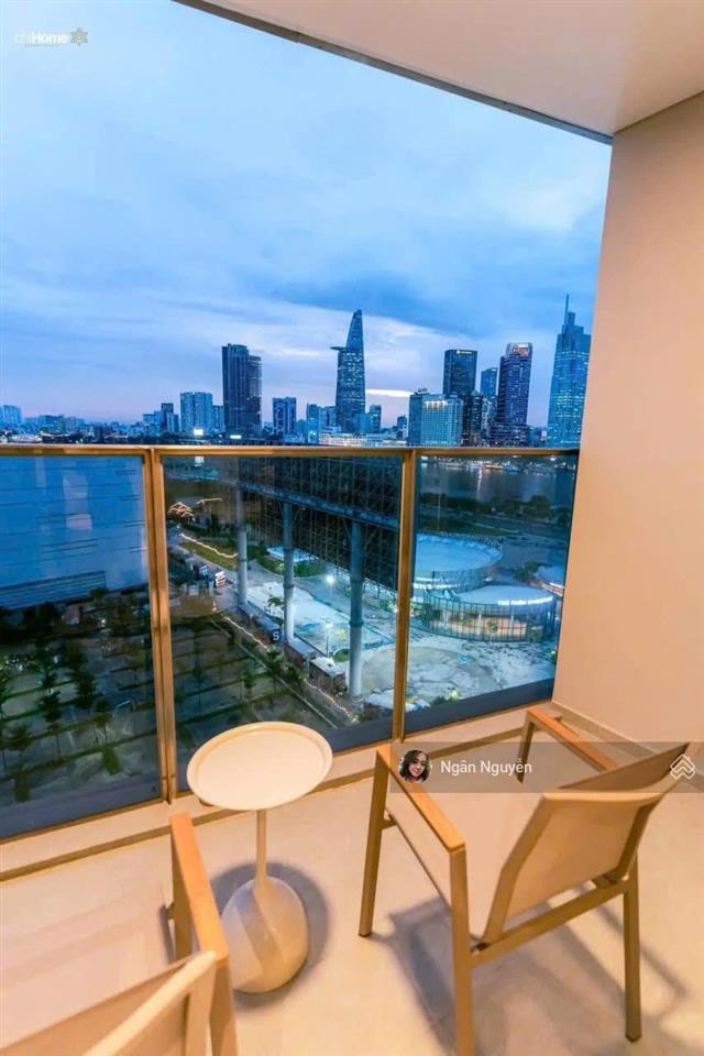 View pháo hoa + quảng trường + sông sg + q1. the opera 2pn  77m2, giá 30 tỷ.  em ngân 0981 799 ***