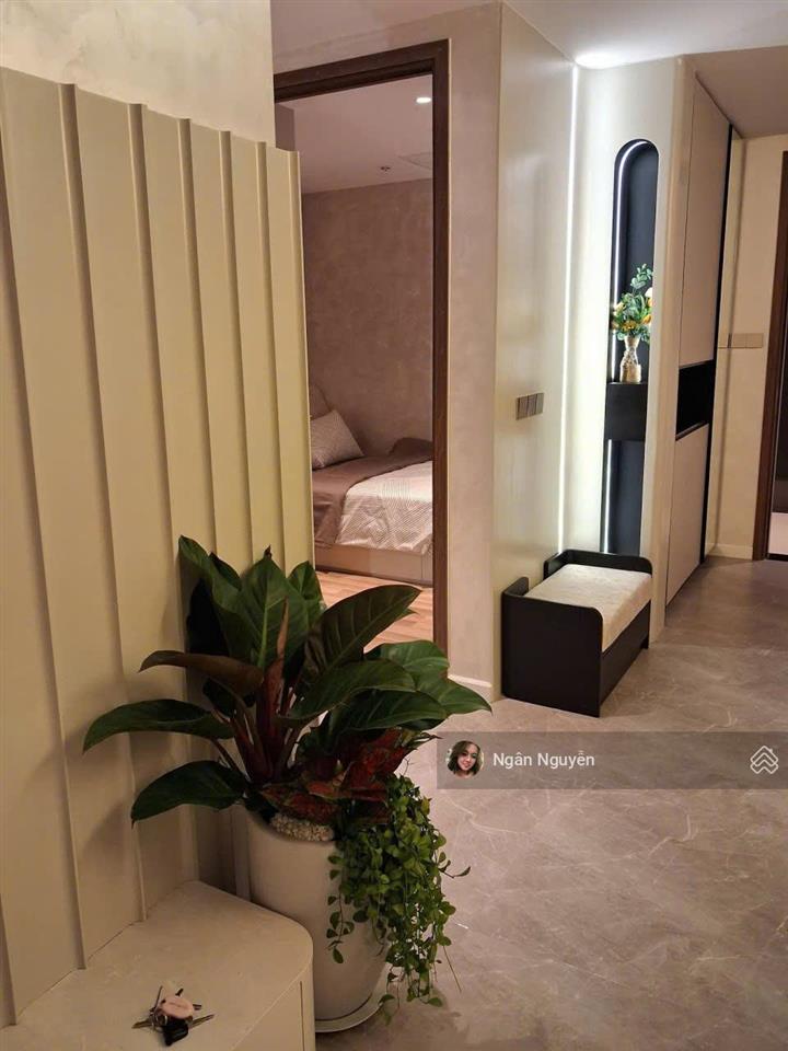 Bán căn hộ the crest 2pn  79m2, tầng trung, view nội khu, giá 22 tỷ