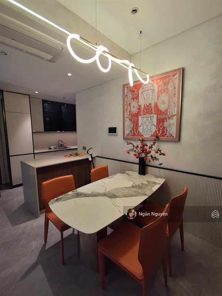 Bán căn hộ the crest 2pn  79m2, tầng trung, view nội khu, giá 22 tỷ