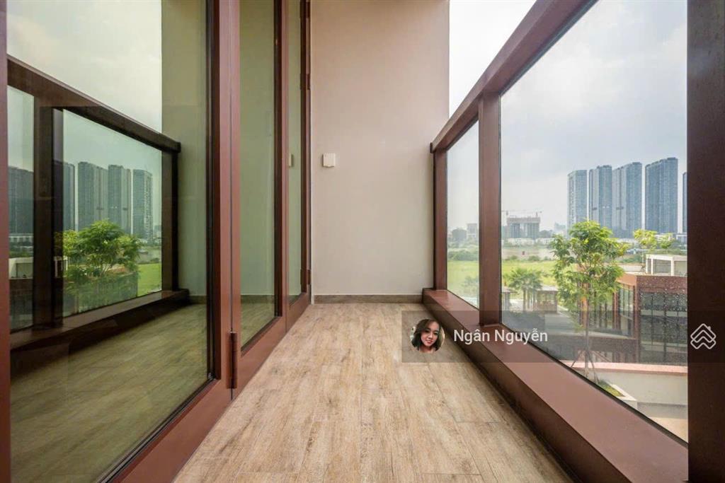The galleria 1pn  49m2, view hồ bơi+công viên, giá 14 tỷ.  em ngân 0981 799 ***