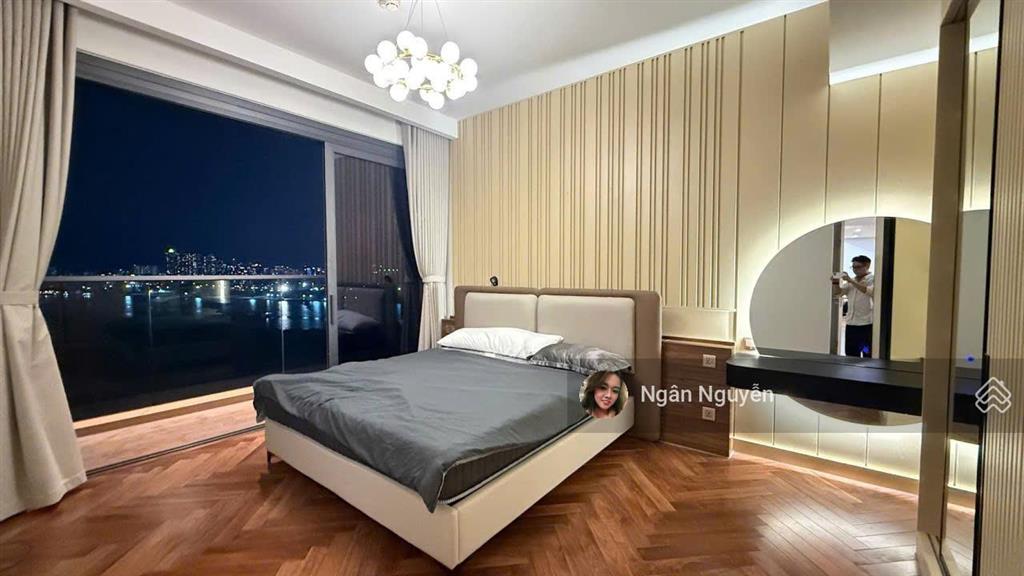 Bán căn hộ cove  empire city, 3pn  164 m2, tầng trung, view sông + quận 7.  em ngân 0981 799 ***