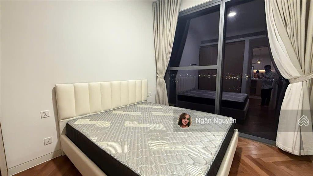 Bán căn hộ cove  empire city, 3pn  164 m2, tầng trung, view sông + quận 7.  em ngân 0981 799 ***