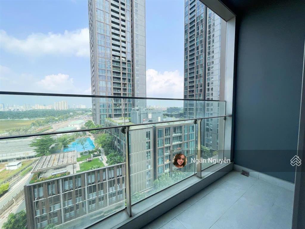 Layout hiếm  ban công rộng, phòng nào cũng có view, view hành chính mới lm81. tilia  empire 2pn