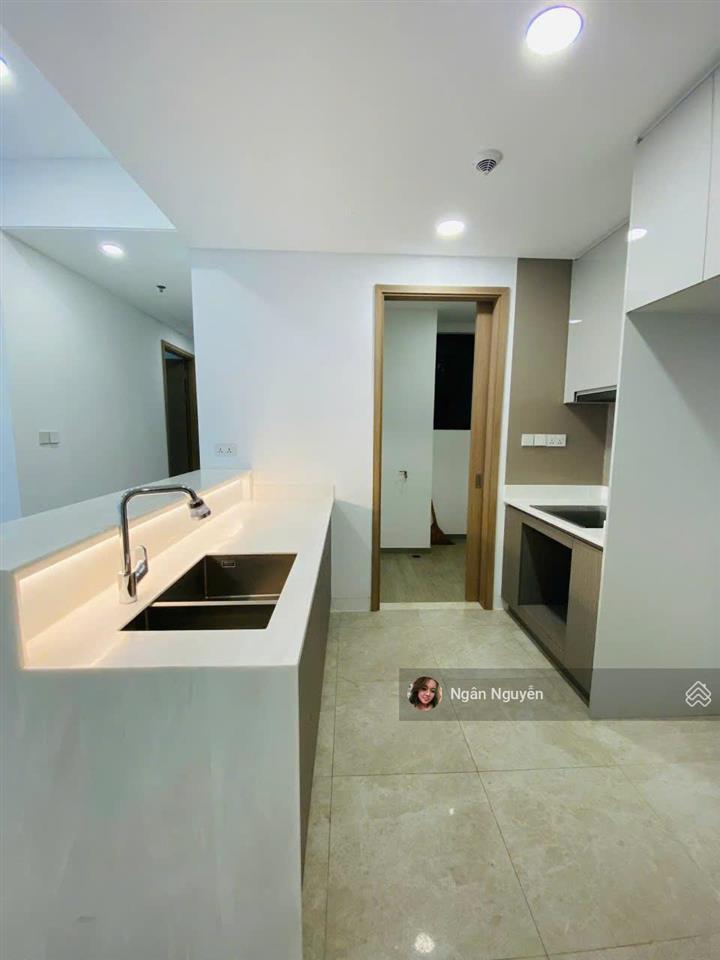 Bán căn hộ the river 2 pn  82m2, view hồ bơi + sông, tầng cao, giá 25 tỷ.  em ngân 0981 799 ***
