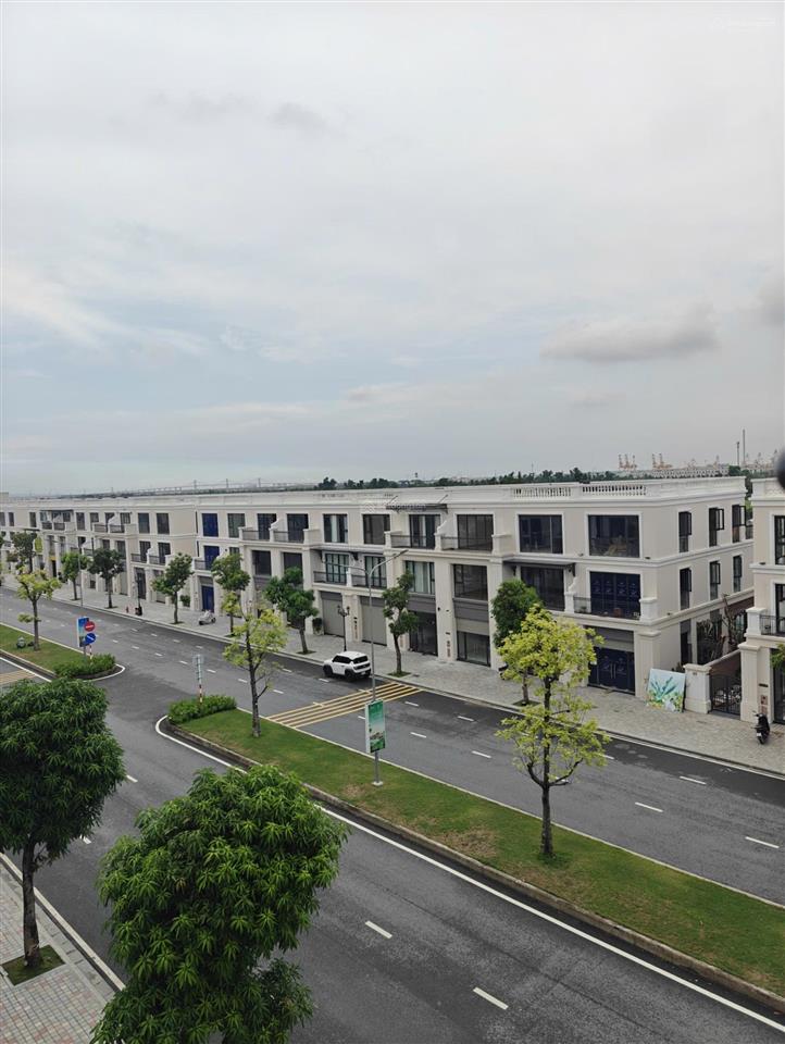 Hiếm có! cho thuê chỉ hơn 11 tr/th, shophouse 108m2 hoàn thiện vũ yên ngay cạnh vincom