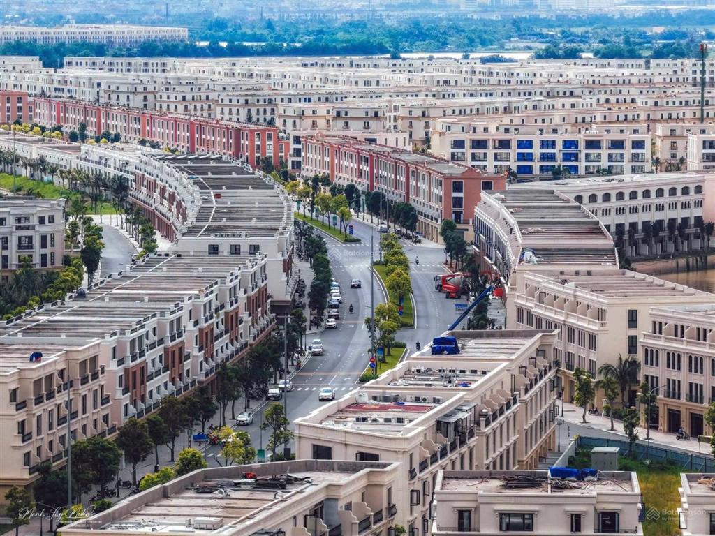 Cho thuê biệt thự 180m2 hoàng gia vũ yên, thang máy, địa thế miễn bàn