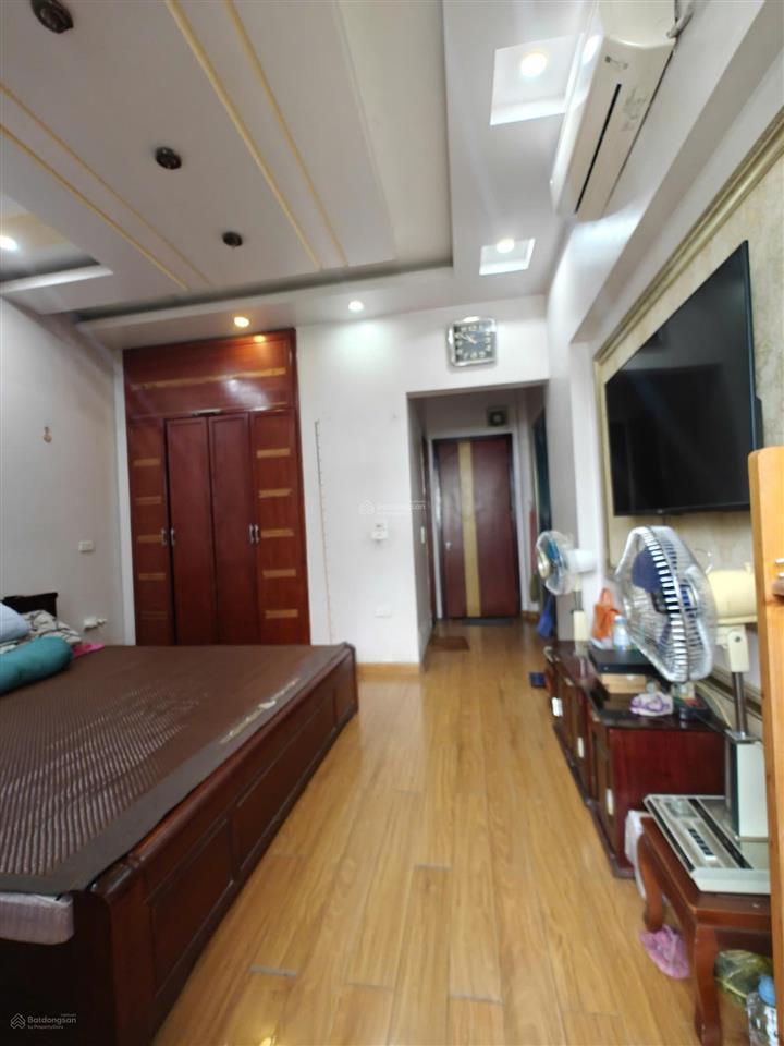 Bán nhà mặt đường lô 7c, đỗ chính lê hồng phong, vị trí đẹp