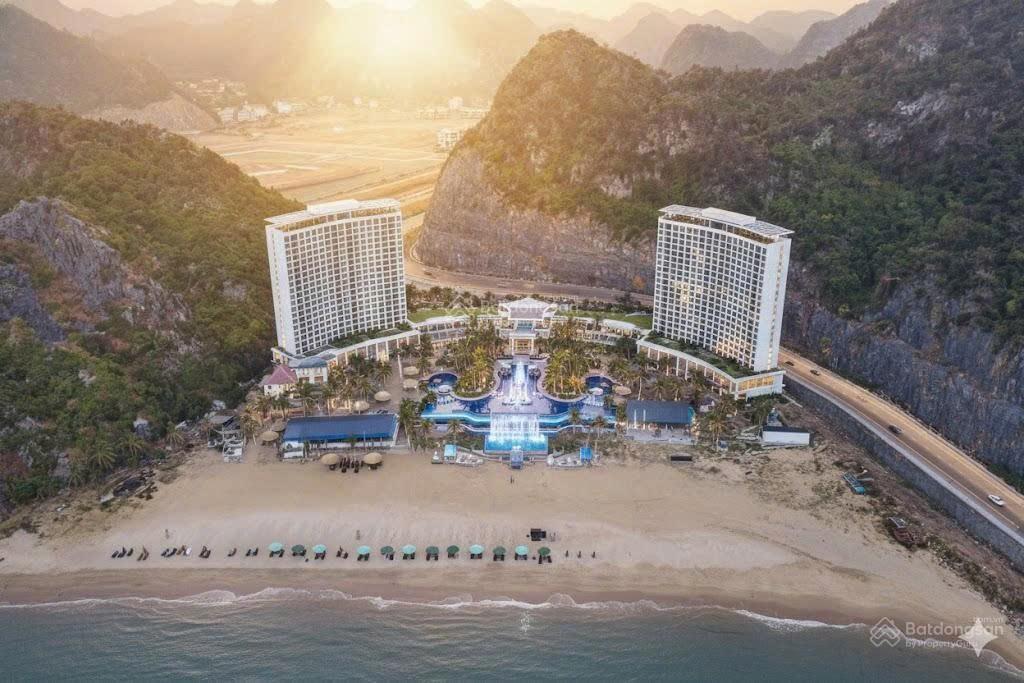 Bán đất mặt biển tùng thu cát bà, cạnh sun group, diện tích 8200m2, phù hợp làm khu resort cao cấp