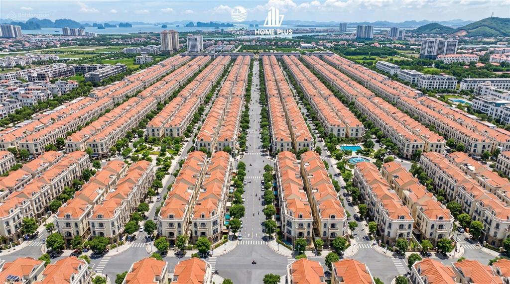 Bán căn liền kề mặt bãi tắm biển 66m2 vin hạ long xanh giá đầu tư, xây thô 4 tầng, sổ lâu dài