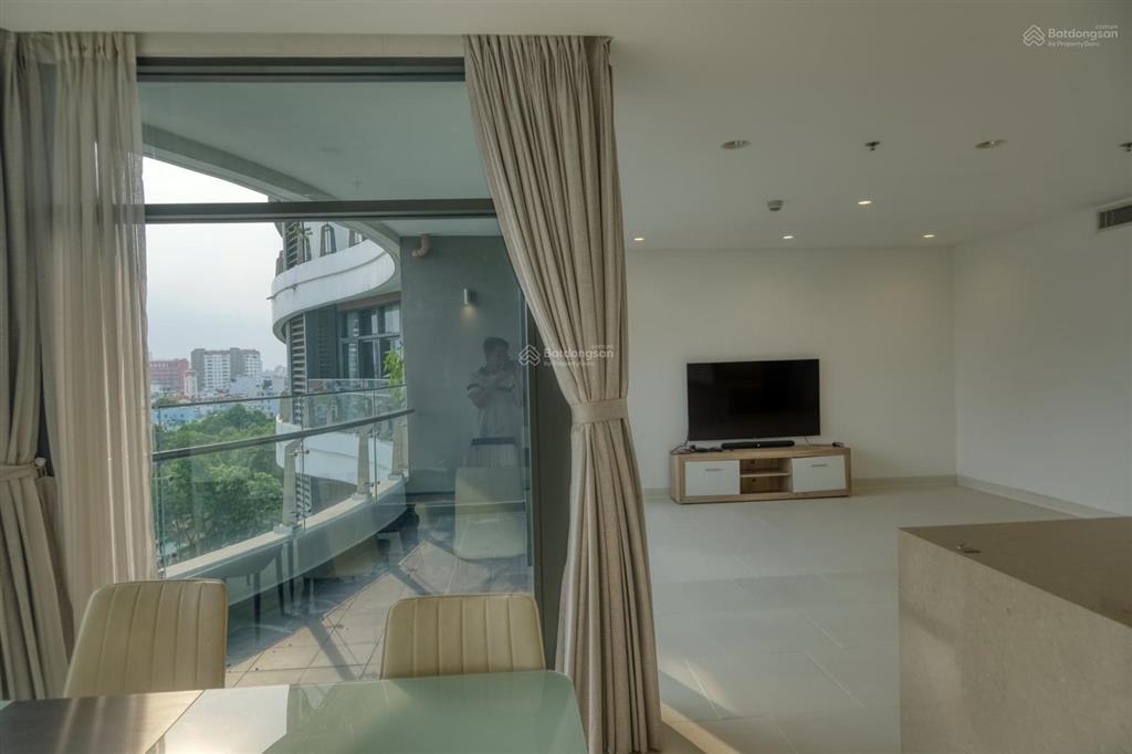 Bán 3pn city garden tháp p2, 19.5 tỷ, 160m2, view đẹp,  view hồ bơi và quận 1