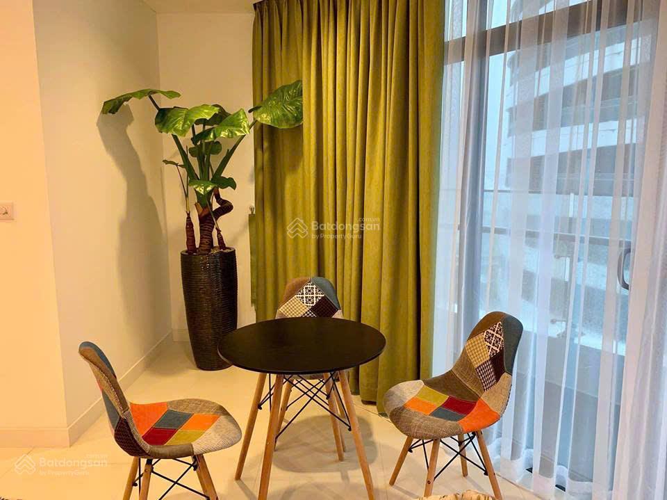Bán 2pn city garden  có sẵn hđ thuê  giá 12,5 tỷ   0905 007 ***