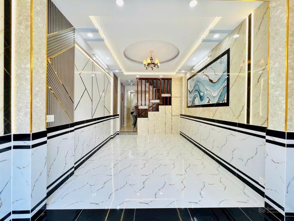 Bán nhanh nhà đẹp 3 tầng tại tôn thất thuyết q4