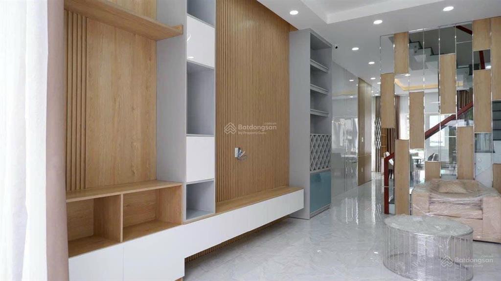 Cần bán gấp nhà ngộp giá rẻ hơn thị trường | lã xuân oai chỉ 6 tỷ 980 | đang cho thuê 30tr