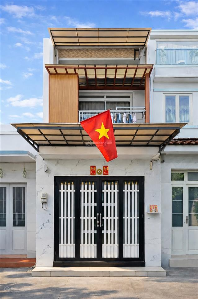 Sở hữu nhà gần vincom thủ đức | dòng tiền sẵn 18 triệu/th | dt 48m² 3 tầng giá chỉ 2,95 tỷ