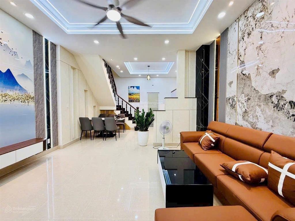 Sở hữu nhà trung tâm quận 10 sát vạn hạnh mall, khai thác thuê tốt