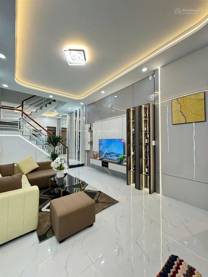 Sở hữu nhà xóm đất quận 11  khó tìm căn thứ hai 50m² 4pn nhà 3 tầng