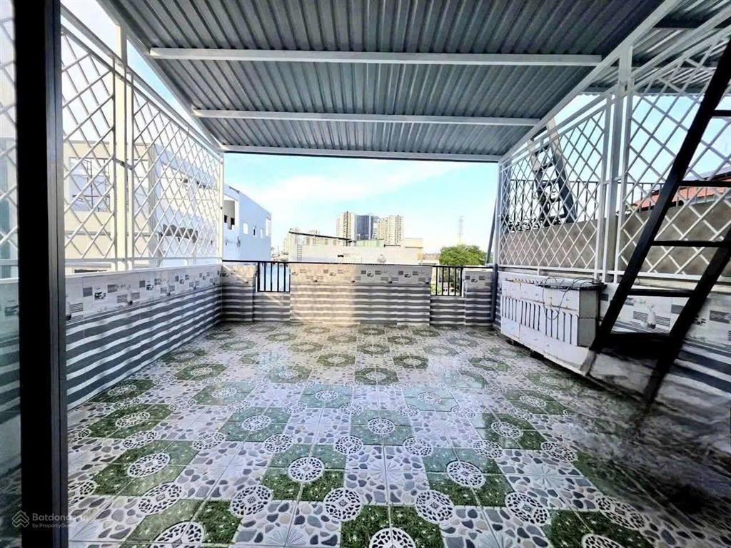 Hẻm xe hơi thành thái q10, nhà đẹp 4 tầng, 70m2, đang cho thuê 20tr/th. giá 5,68 tỷ còn tl