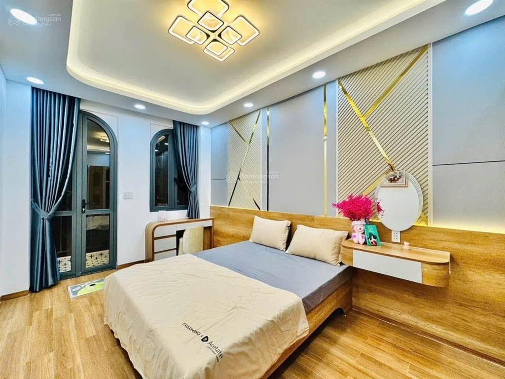Mặt tiền thụt phan xích long | 6 phòng master | full nội thất | 160m sử dụng | 3,98 tỷ