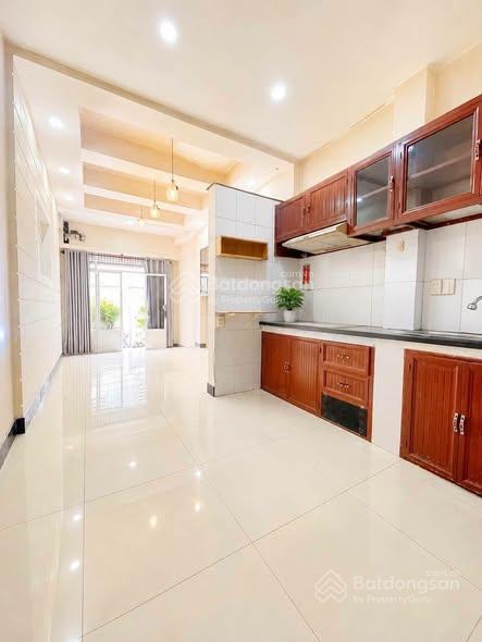 4,36 tỷ, chốt nhanh trong tháng | nhà 3 tầng 53m2, ngang 4m sát chợ trần hữu trang phú nhuận