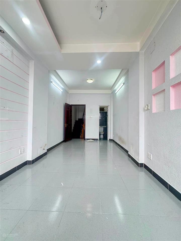 4,36 tỷ, chốt nhanh trong tháng | nhà 3 tầng 53m2, ngang 4m sát chợ trần hữu trang phú nhuận