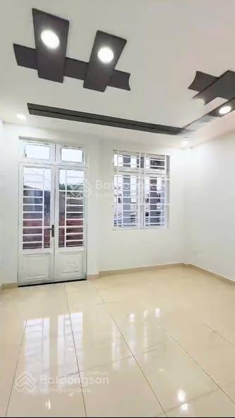 3,38 tỷ tại hoàng diệu q4, nhà nhiều phòng, gần quận 1, thuận tiện sinh hoạt