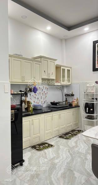 3,38 tỷ tại hoàng diệu q4, nhà nhiều phòng, gần quận 1, thuận tiện sinh hoạt