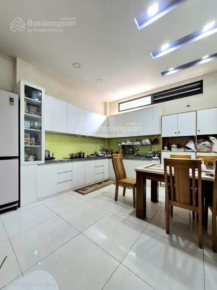Chủ xả lỗ gấp 4,38 tỷ, nhà hxh 6m lê văn sỹ q3, 64m2, ngay chợ lê văn sỹ