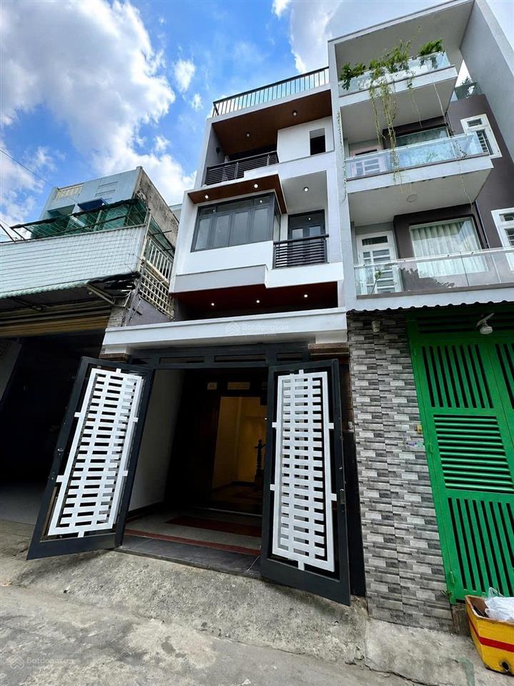 Ở khánh hội mà 10 phút tới bến thành nhà 44m², 4 tầng, ngõ 5m, giá 3,37 tỷ chốt ngay kẻo lỡ