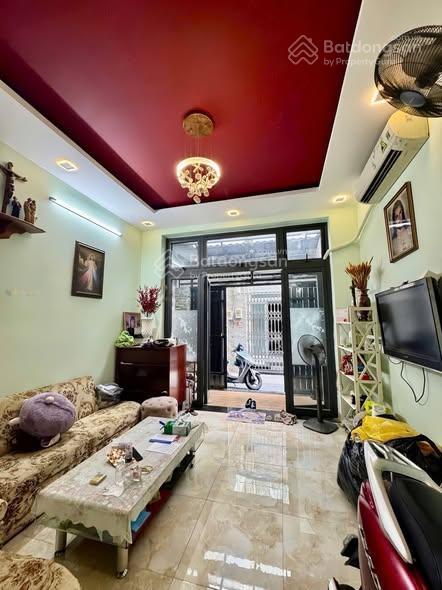Ngay công viên đầm sen, nhà 4 tầng, 72m2, chủ tâm huyết cần bán 4,63 tỷ, cơ hội khó có lần hai