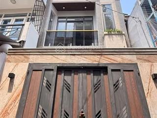 Hơn 3 tỷ sở hữu nhà mới 3pn, sân thượng chill, ngay trung tâm bàn cờ!