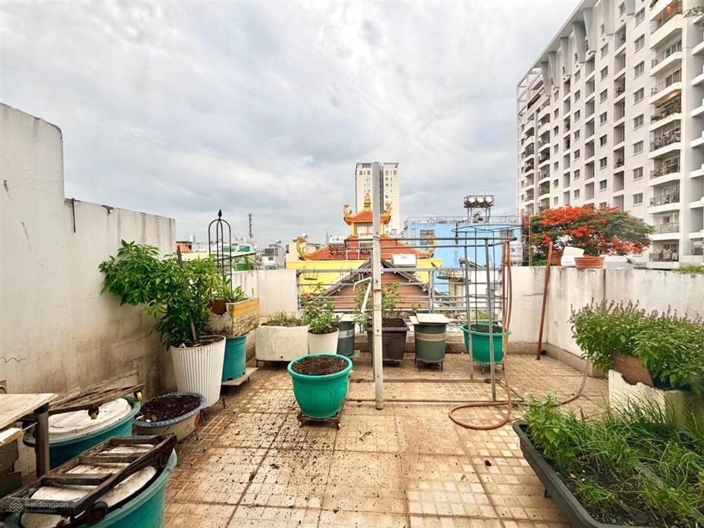 Hẻm ô tô 5,5m lê văn lương q7 cũ, nhà 68m2, 4pn, giá 4,63 tỷ