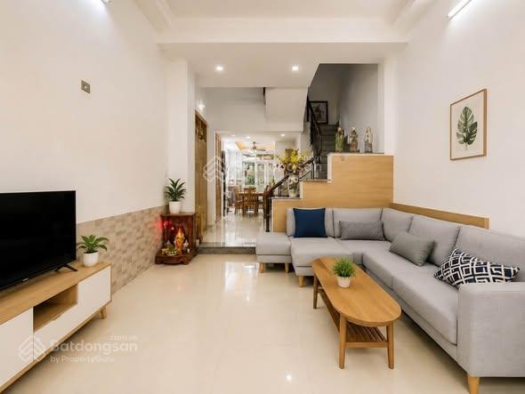 Hẻm ô tô 5,5m lê văn lương q7 cũ, nhà 68m2, 4pn, giá 4,63 tỷ