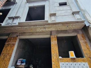 Siêu phẩm  kim ngưu  vĩnh tuy  hai bà trưng nhà 5 tầng thang máy cách ô tô 10m.