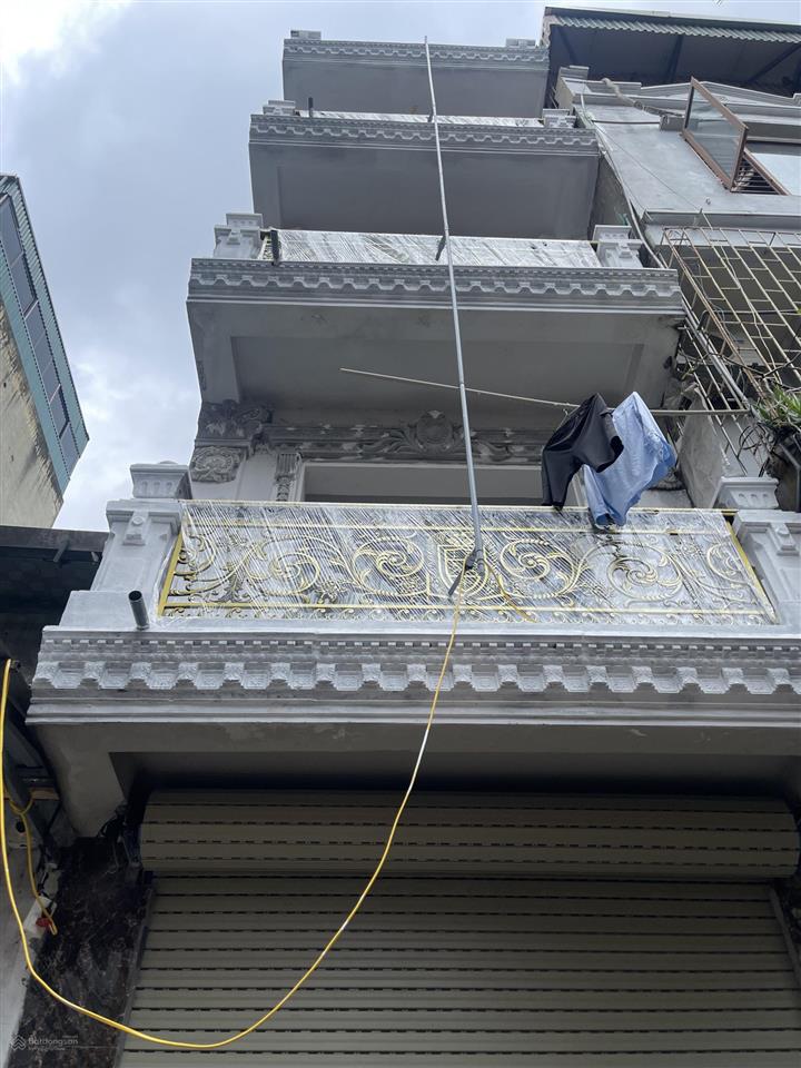 Bán nhà riêng 38m 5 tầng thang máy ,ô tô đỗ cửa vừa ở vừa kinh doanh cho thuê dòng tiền, lĩnh nam