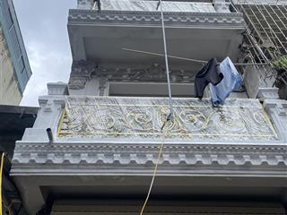 Bán nhà riêng 38m 5 tầng thang máy ,ô tô đỗ cửa vừa ở vừa kinh doanh cho thuê dòng tiền, lĩnh nam