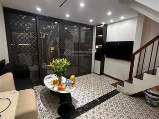 Siêu phẩm nhà 5 tầng cực gần phố bạch mai ngay ngã tư phố huế đại cổ việt trần khát chân