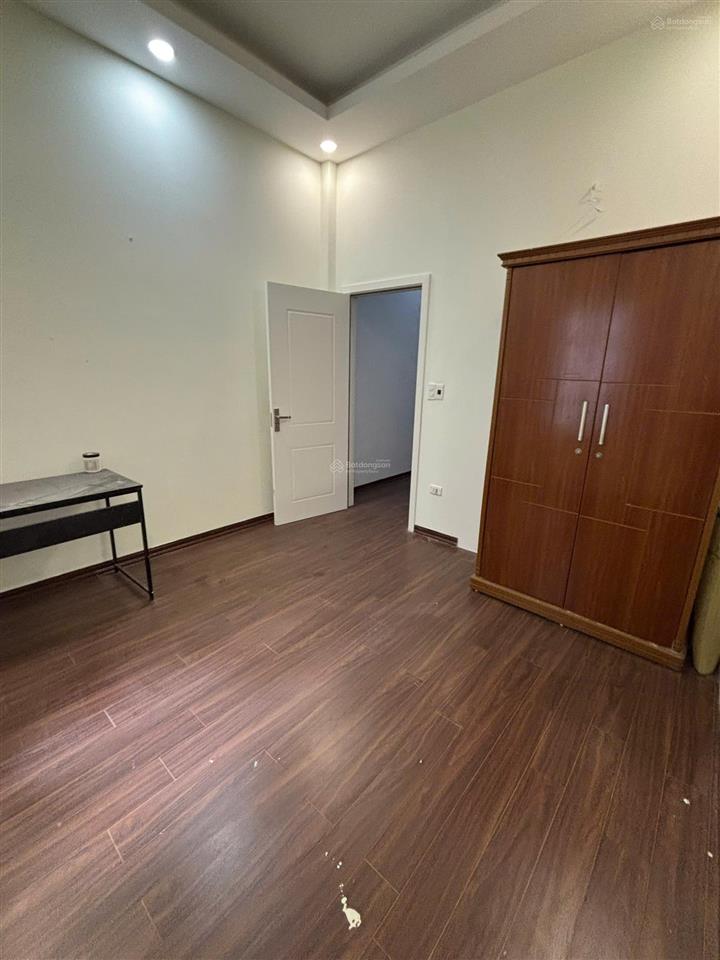 Cho thuê nhà riêng tại ngõ lệnh cư, khâm thiên, 18 triệu, 125m2, giá tốt