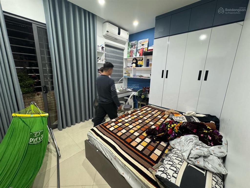 Bán nhà 6 tầng dương quảng hàm  10m ra phố  ô tô vào nhà