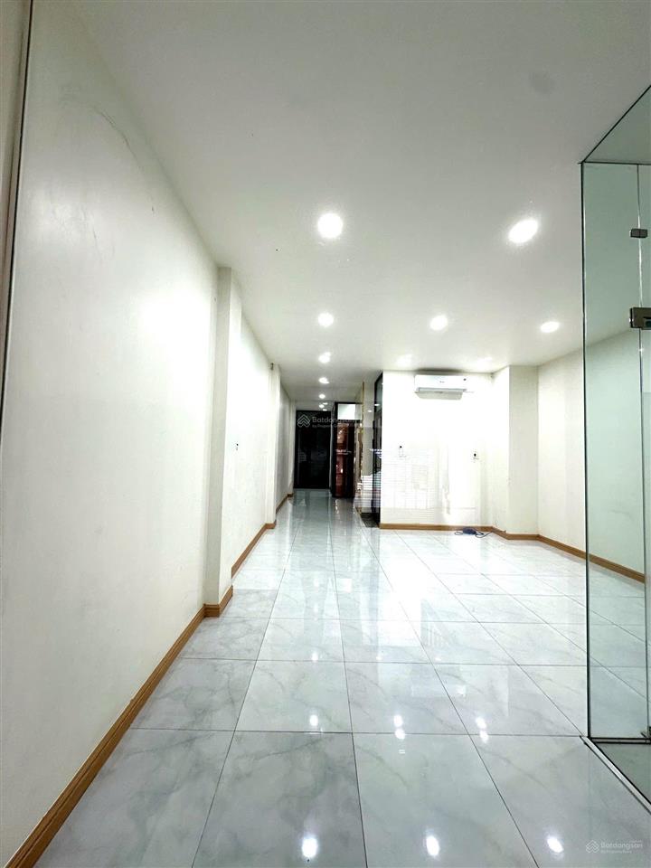 Cực hiếm bán toà nhà building 6 tầng mặt tiền đường chợ thủ đức giá chỉ 27 tỷ