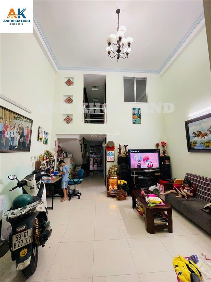 Bán nhà 4 tầng  đường song hành hà nội  p. trường thọ  90m²  vuông vức  50m ga metro