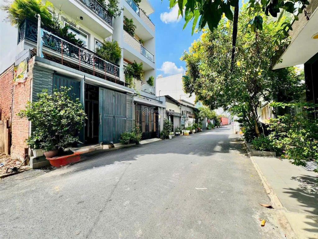Ngộp bank  bán gấp nhà 1t3l xây tâm huyết ngay đặng văn bi, ga metro thủ đức, 5mx14,5m giá 10,8tỷ