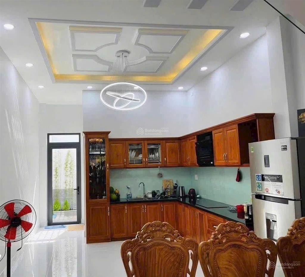 Bán nhà mặt tiền đường  ngay kha vạn cân  phạm văn đồng  linh tây, tp. thủ đức 106m2 giá 10.8tỷ