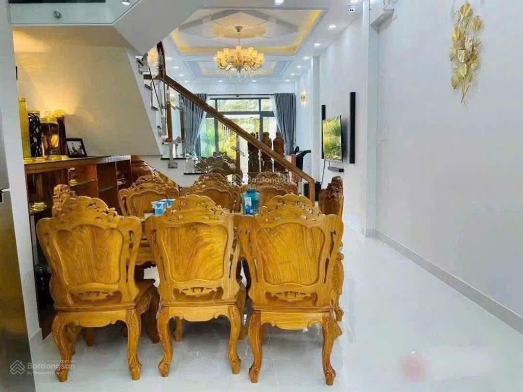 Bán nhà mặt tiền đường  ngay kha vạn cân  phạm văn đồng  linh tây, tp. thủ đức 106m2 giá 10.8tỷ