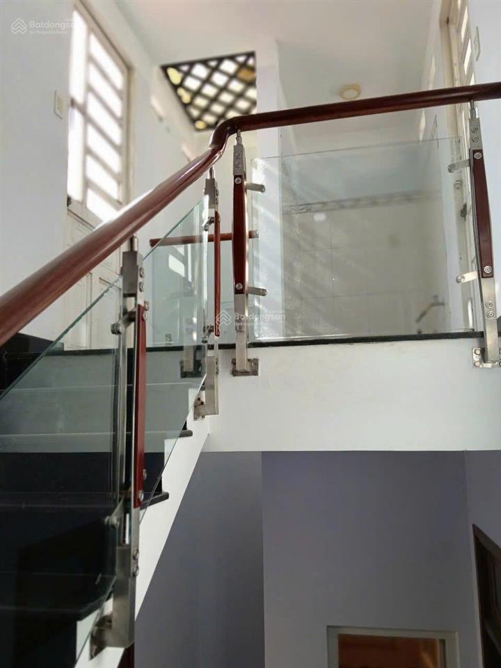 Nhà đẹp 1 trệt 2 lầu ngay sát đặng văn bi trường thọ, gần ga metro, làng đh, vincom giá 9 tỷ còn tl