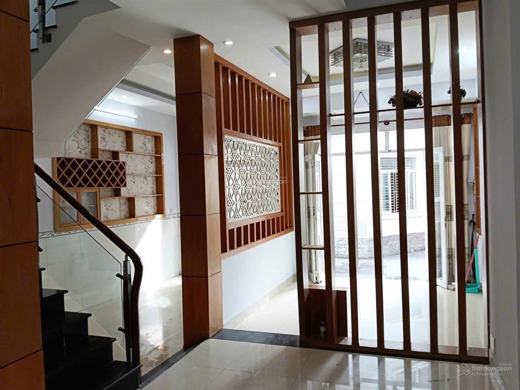Nhà đẹp 1 trệt 2 lầu ngay sát đặng văn bi trường thọ, gần ga metro, làng đh, vincom giá 9 tỷ còn tl