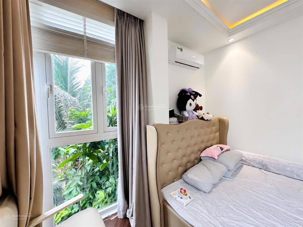 Bán nhà siêu đẹp 1 trệt 2 lầu + sân thượng, hẻm ô tô đường 7. tam bình 138m2