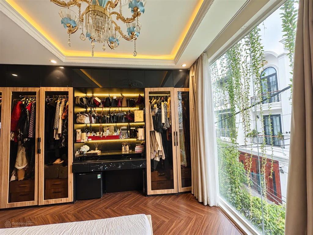 Bán nhà siêu đẹp 1 trệt 2 lầu + sân thượng, hẻm ô tô đường 7. tam bình 138m2