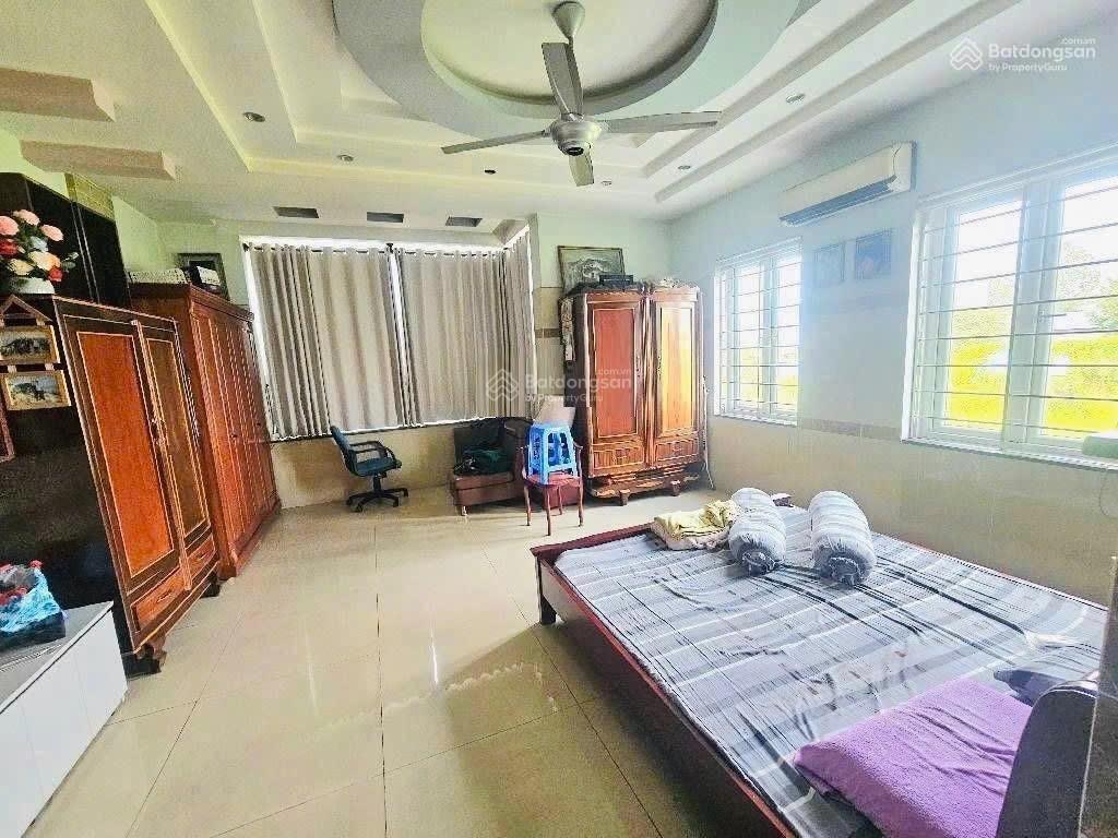 Ngộp bán nhà 1 trệt 3 lầu góc 2 mặt tiền kd êm đềm, linh xuân 119.2m2  ngon giá 7.5 tỷ
