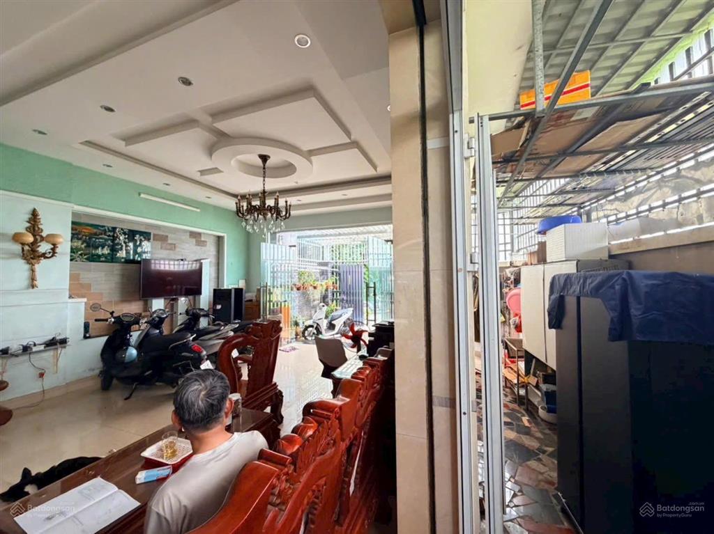 Ngộp bán nhà 1 trệt 3 lầu góc 2 mặt tiền kd êm đềm, linh xuân 119.2m2  ngon giá 7.5 tỷ